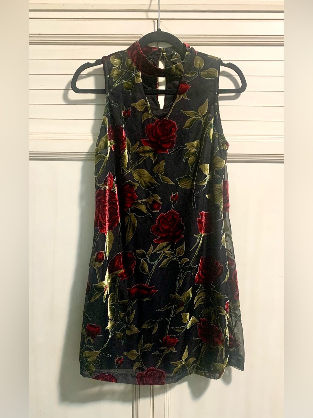 Adiva Black Floral Velvet Burnout Dress With Roses XS